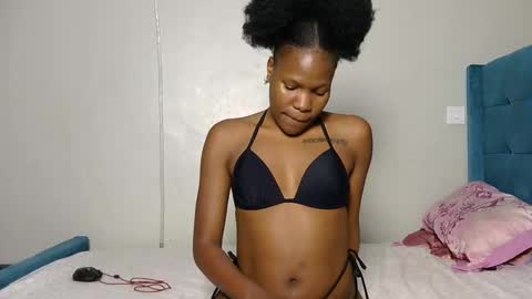 elllanna online show from April 2026 09:54:01 AM