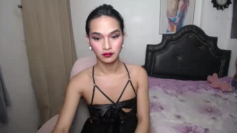 ELLORREY online show from April 2026 12:45:02 AM