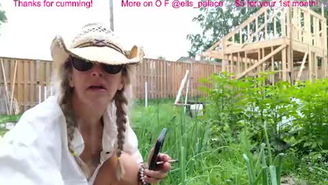 Snapshot of ells_palace chatting on June 2026 01:48:01 PM Ella Bella Bo Bella online show from June 2026 01:48:01 PM