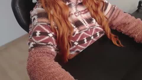 Elly online show from November 2025 12:27:02 PM