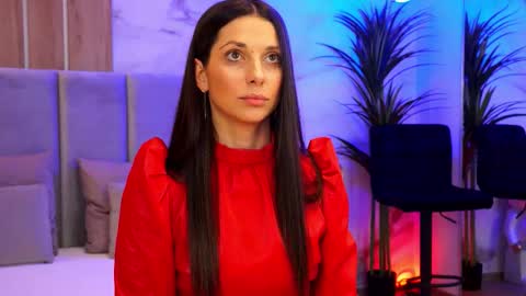 Elly online show from February 2026 07:21:01 PM