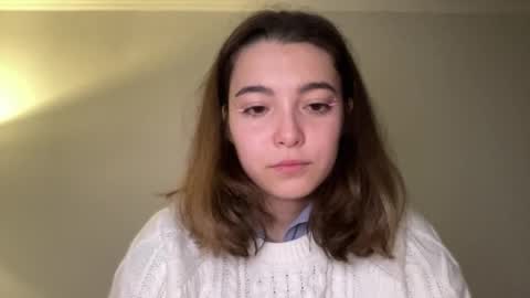 Elina online show from October 2025 07:11:01 PM
