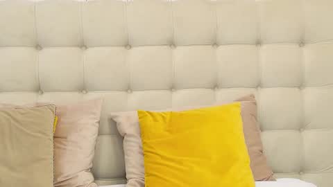 EllyRoss online show from December 2025 03:23:01 AM