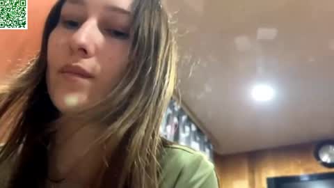 Snapshot of ellyspoerer chatting on April 2026 04:08:01 PM Sonya online show from April 2026 04:08:01 PM