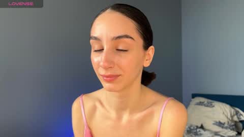 Im online Fri Sun Mon Tue Thu Fri Sat3 from 1000 online show from March 2025 06:35:01 AM