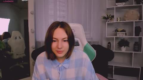 elma_lily online show from November 2025 07:41:02 AM