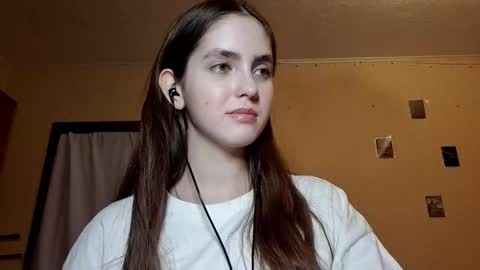 Snapshot of elmeraurora chatting on February 2026 03:24:02 PM Kate online show from February 2026 03:24:02 PM