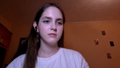 Snapshot of elmeraurora chatting on February 2026 01:12:02 PM Kate online show from February 2026 01:12:02 PM