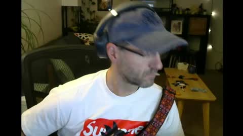 Snapshot of elmetaagain chatting on July 2026 06:47:02 AM elmetaagain online show from July 2026 06:47:02 AM
