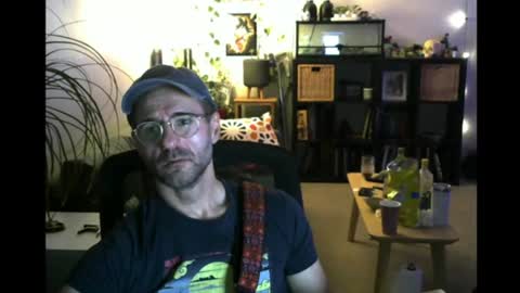 Snapshot of elmetaagain chatting on July 2026 07:32:02 AM elmetaagain online show from July 2026 07:32:02 AM