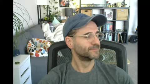 Snapshot of elmetaagain chatting on July 2026 01:52:01 AM elmetaagain online show from July 2026 01:52:01 AM