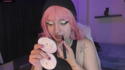 Eloise  . online show from October 2025 04:42:01 AM