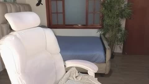 Snapshot of eloisee_ chatting on February 2026 08:34:01 PM Eloise . online show from February 2026 08:34:01 PM