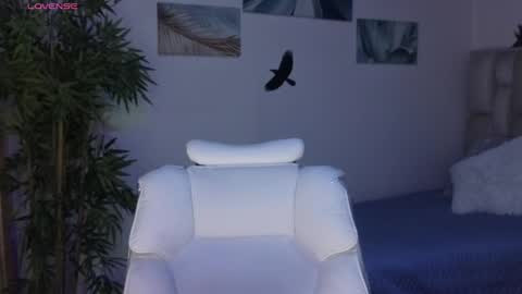 Snapshot of eloisee_ chatting on April 2026 08:54:02 PM Eloise . online show from April 2026 08:54:02 PM