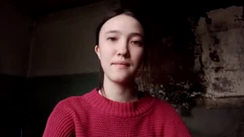 Snapshot of elouisevallian chatting on May 2026 02:52:01 AM Elara online show from May 2026 02:52:01 AM