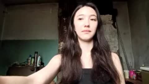 Snapshot of elouisevallian chatting on June 2026 02:35:01 AM Elara online show from June 2026 02:35:01 AM