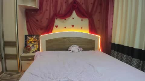 Elsa  online show from March 2026 05:02:02 AM