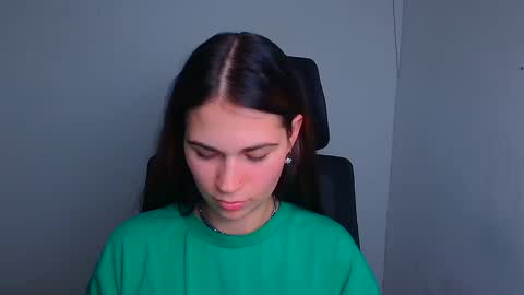 Elsa online show from December 2024 10:45:01 PM