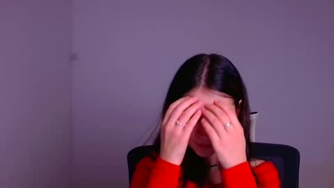 Elsa online show from December 2024 10:39:01 PM