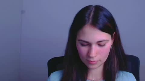 Elsa online show from December 2024 10:41:02 PM