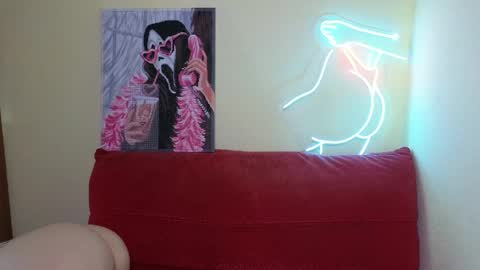 elsaangel online show from May 2026 10:00:01 AM