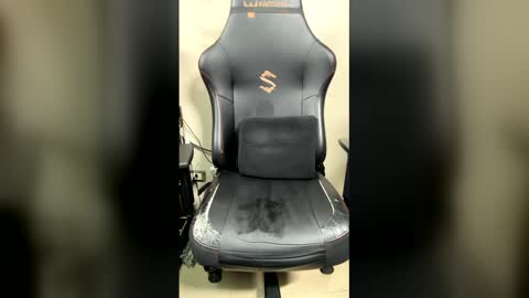 elsanti9q online show from February 2026 07:52:01 AM