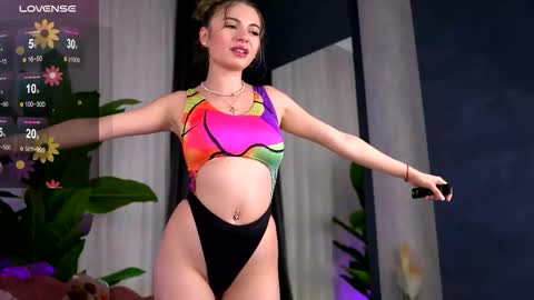 Adina online show from September 2025 10:03:02 PM