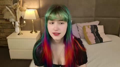 Snapshot of elsie_fleur chatting on May 2026 05:23:02 AM Elsie online show from May 2026 05:23:02 AM