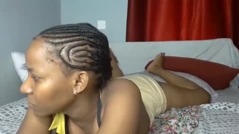 elsysmile online show from January 2025 11:03:01 AM