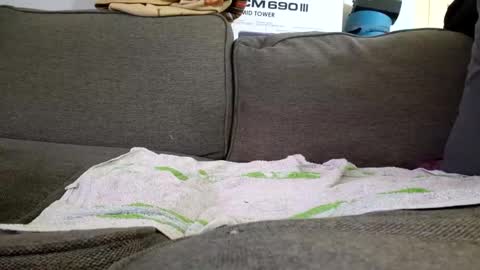 eltonyoo online show from February 2025 12:21:01 PM