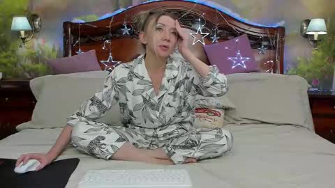 ElvaArno online show from January 2025 05:03:02 AM