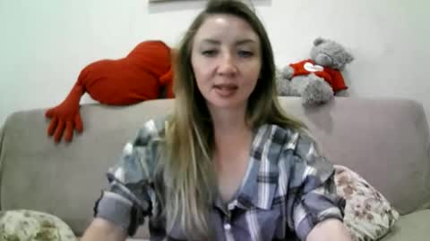 ElvaArno online show from September 2025 05:42:01 AM