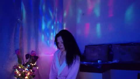 Elisa online show from February 2025 09:53:02 PM