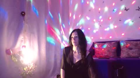 Elisa online show from January 2026 06:33:02 PM