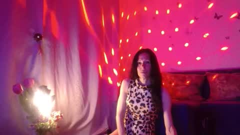 Snapshot of elysasun chatting on May 2026 06:05:01 PM Elisa online show from May 2026 06:05:01 PM