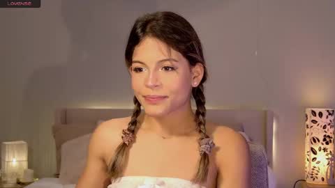 Snapshot of elysemoonlight chatting on May 2026 05:04:02 AM Elyse online show from May 2026 05:04:02 AM