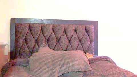 Snapshot of elysey chatting on September 2025 08:37:02 AM Elysey online show from September 2025 08:37:02 AM