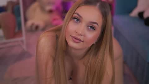 Elyssa online show from February 2026 07:32:02 PM