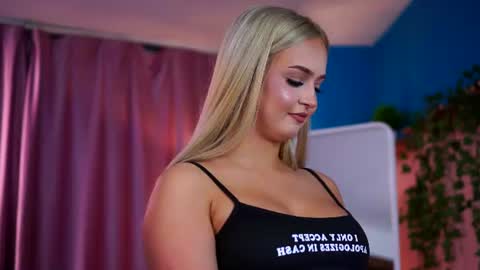 Elyssa online show from July 2026 06:56:01 PM