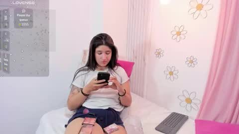 A N D R E A online show from November 2025 05:44:01 AM