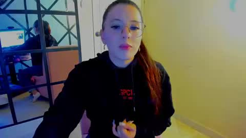 Estefany Martinez Acua INSTAGRAM ema 04oficial online show from October 2025 08:20:02 PM