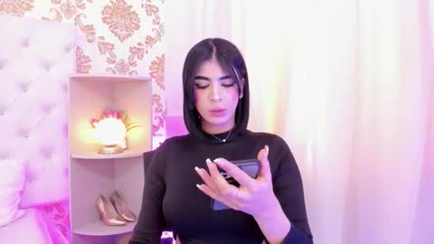 Snapshot of ema_lambert chatting on December 2025 05:07:01 PM Ema Lambert online show from December 2025 05:07:01 PM