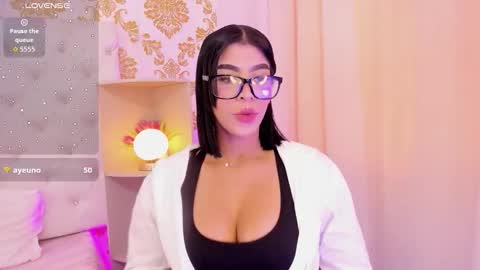 Ema Lambert  online show from December 2025 05:09:01 PM