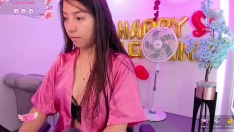 Ema louisx  online show from February 2025 12:17:02 PM