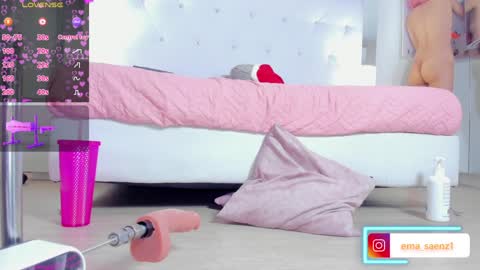 Snapshot of ema_saenz_ chatting on December 2024 10:23:02 AM Sofia online show from December 2024 10:23:02 AM