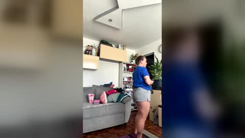 Snapshot of emanuel_berta chatting on April 2026 01:52:02 PM emanuel_berta online show from April 2026 01:52:02 PM