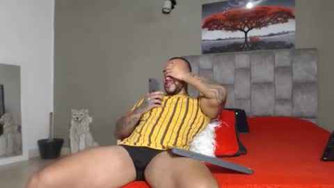 Snapshot of emanuelspencer chatting on May 2026 12:41:02 AM emanuelspencer online show from May 2026 12:41:02 AM
