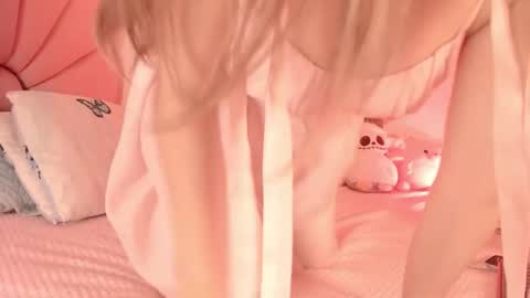 Ana  online show from October 2025 07:13:01 PM