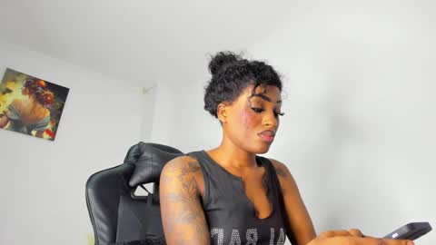 Snapshot of emattaylor chatting on January 2025 01:47:01 PM . online show from January 2025 01:47:01 PM