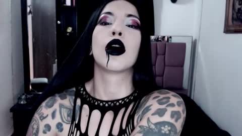 Emerald Black online show from October 2025 05:31:01 AM